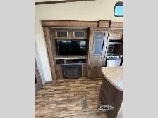 2016 Keystone RV Cougar 336BHS - Photo 13