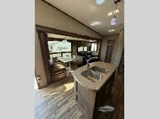 2016 Keystone RV Cougar 336BHS - Photo 14