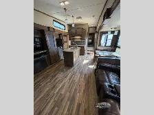 2016 Keystone RV Cougar 336BHS - Photo 17