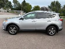 2018 Toyota RAV4 - Photo 4