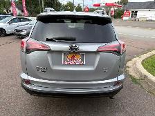 2018 Toyota RAV4 - Photo 5