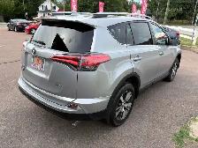 2018 Toyota RAV4 - Photo 6