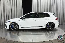 2022 Volkswagen Golf R - Photo 2