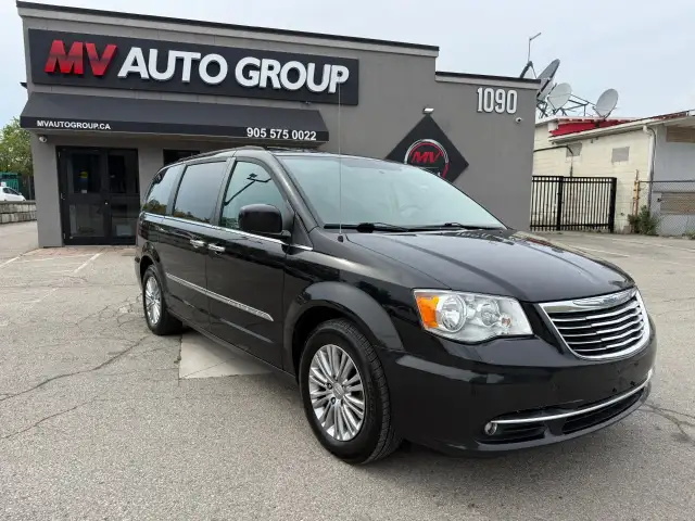 2016 Chrysler Town & Country