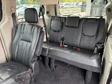 2016 Chrysler Town & Country - Photo 18