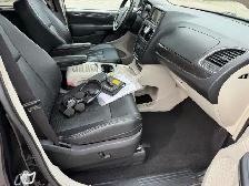 2016 Chrysler Town & Country - Photo 22