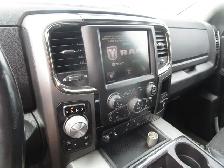 Ram 1500 4WD Crew Cab 140.5' Sport Sport cuir toit ouvrant un pr - Photo 4