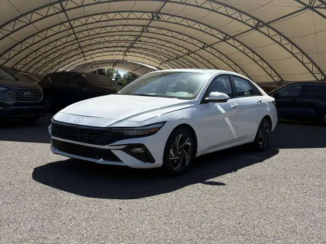 2025 Hyundai ELANTRA Preferred