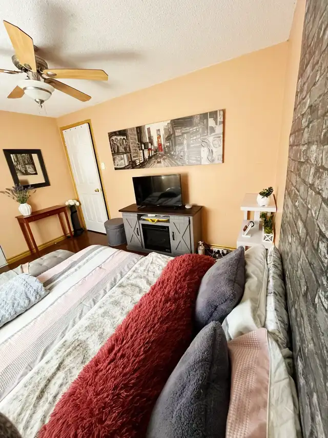 ✨ Private Bedroom for Rent | Available Now | $880 ✨