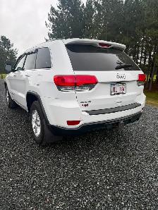 2018 Jeep Grand Cherokee - Photo 2