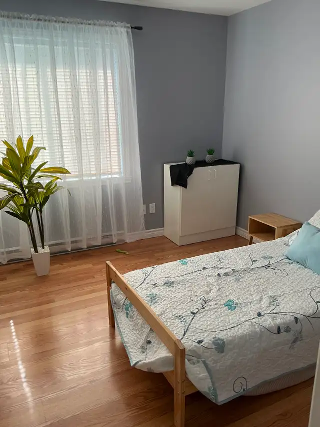 Chambre à louer pour étudiante université ou travailleuse