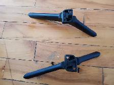Hisense 55 Inch TV Stand Feet With Screws Fits 55A60GV - Photo 3