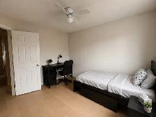 Whitby House - 3 Rooms for Rent - Photo 3