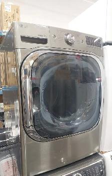 Dryer - 30' LG 9 cu ft - Front Load - Stainless Steel - Used