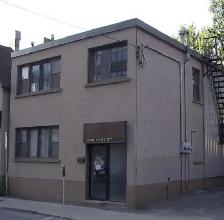 Downtown apartment 2 bed 1 bath