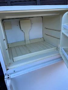 Inglis Fridge - Photo 2