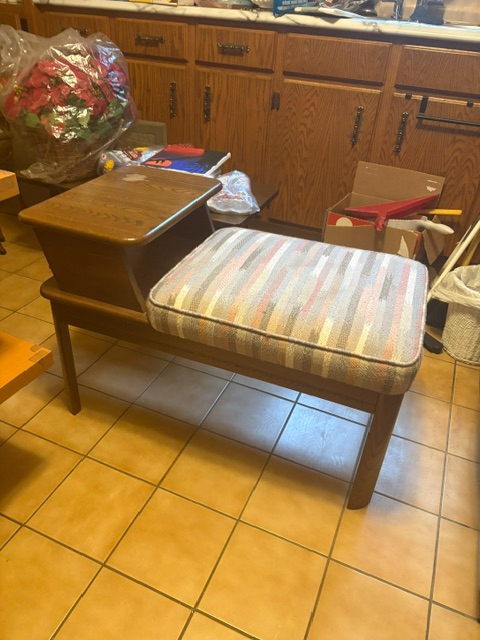 Retro style seat bench