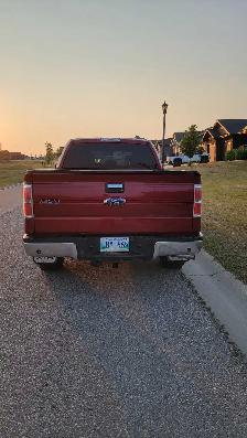 Saftied 2013 Ford F150 xlt 4x4 - Photo 2