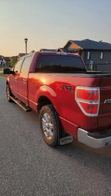 Saftied 2013 Ford F150 xlt 4x4 - Photo 4