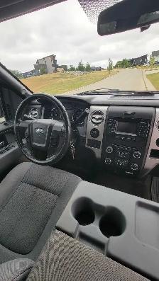 Saftied 2013 Ford F150 xlt 4x4 - Photo 7