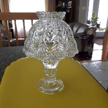LUSTRE NEUF UNIQUE EN CRYSTAL DE 10'HAUT À 2 PIÈCES: $20.00
