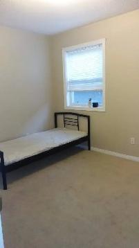 Room For Rent In A House Near Fleming College Lindsay - Photo 4