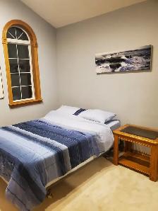 ️ Furnished Room  Tuscany, NW Calgary
