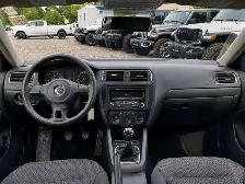 2013 Volkswagen Jetta Trendline Plus | 5Spd Manual | AS IS | FWD - Photo 7