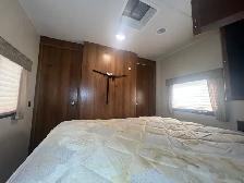 Spacious Layout – Great Condition & Ready to Camp! - Photo 15