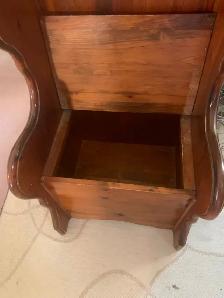 Free natural finish pine hallway chair with mirror - Photo 2