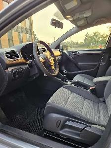 2012 Volkswagen Golf Trendline 2.5L 5Cyl 'Manual' - Photo 5