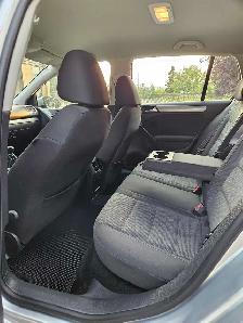 2012 Volkswagen Golf Trendline 2.5L 5Cyl 'Manual' - Photo 6