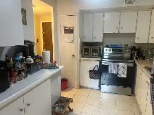 Room for rent in Mississauga South. For ladies only. - Photo 5