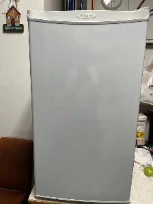 petit réfrigérateur Danby à petit PRIX