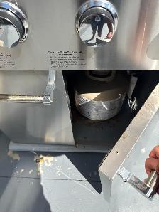 Barbeque -  $40 - Propane tank included - Brampton - Photo 2