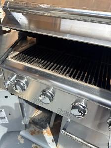 Barbeque -  $40 - Propane tank included - Brampton - Photo 3
