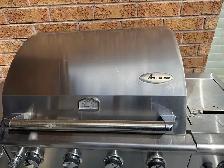 Barbeque -  $40 - Propane tank included - Brampton - Photo 4