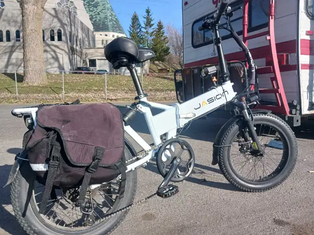 VÉLO ÉLECTRIQUE PLIABLE 2025.