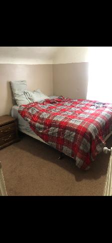 Room for rent/ Student Rental/ For October 1 st  $500.00 - Photo 5