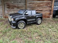 GMC Denali - Ride on Power Wheel - Photo 3