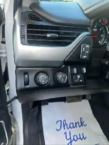2017 Chevrolet Suburban LT 4WD 8 Passemger Preal White - More Tr - Photo 23