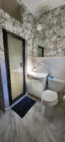 BASEMENT ROOM FOR RENT - Photo 3