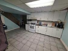 1 bedroom basement - Photo 2