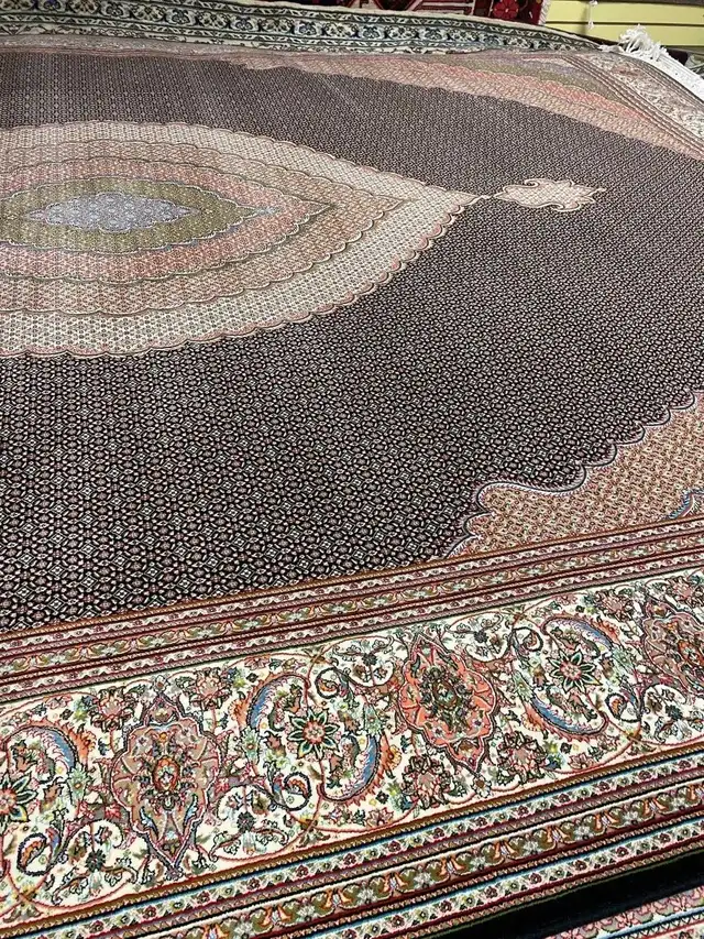 70% OFF 5000 PCS PERSIAN RUGS LIQUIDATION (46)