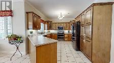 Beautiful Family Home in King William Estates! - Photo 4