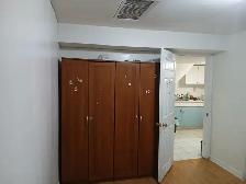 Private room Available Immediately Middlefield and Steeles - Photo 5