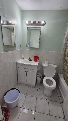 Private room Available Immediately Middlefield and Steeles - Photo 10
