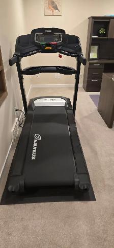 Nautilus T618 Folding Treadmill — Excellent Condition — $600