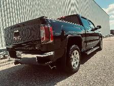 2018 GMC Sierra 1500 4WD Crew Cab SLT Z 71 Fully Equipped -Tripl - Photo 12