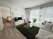 Appartement3 ½ avec Espace BUREAU et stationnement